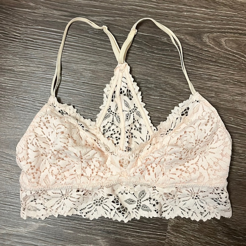 Aerie blush lace racerback bralette, size M